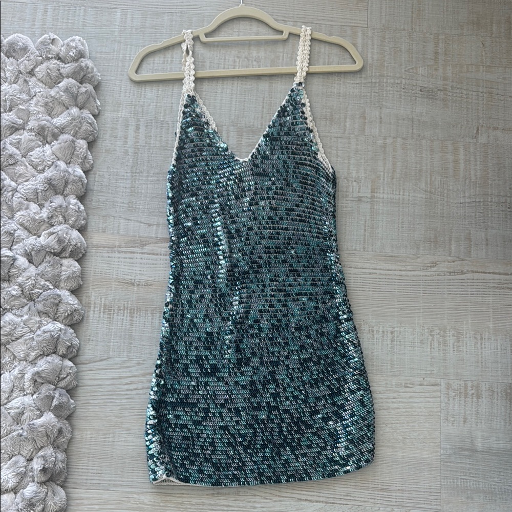 Elegant Green Sequin Dress